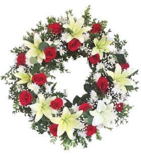 Corona, Rosas Rojas, Liliums Blancos, Follaje | FloresparaFuneral